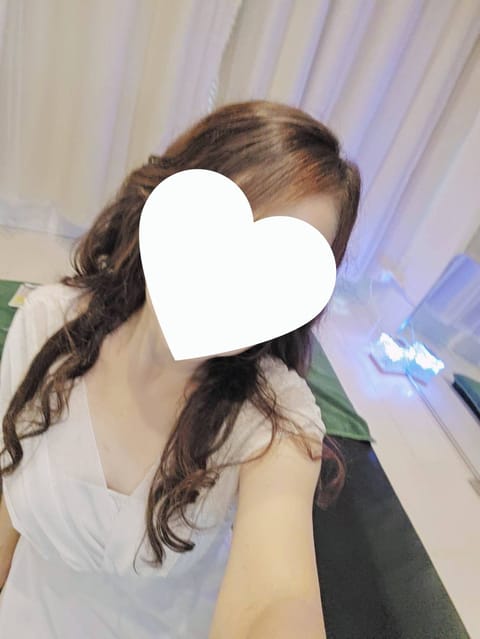 scrape_url:https://menes-grace.com/wp-content/uploads/2024/01/1757739661851.jpg
