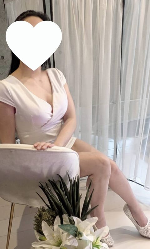 成増メンズエステ GRACE セラピスト 池内しほ 40歳