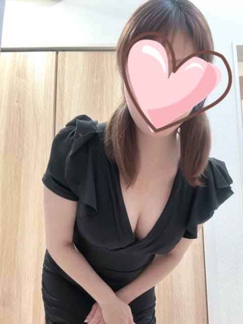 横浜新横浜町田人妻メンズエステ セラピスト 日向はなび