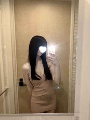 scrape_url:https://esthe-platinum.tokyo/images_staff/647/033016282865.jpeg