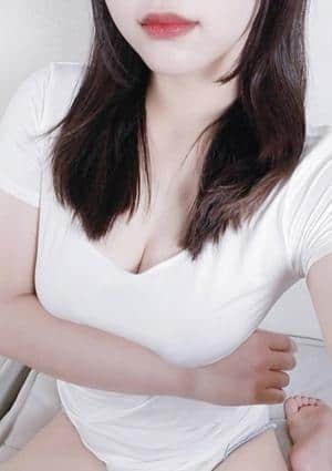 白シャツと彼女「しろかの」 セラピスト 美月（みつき）