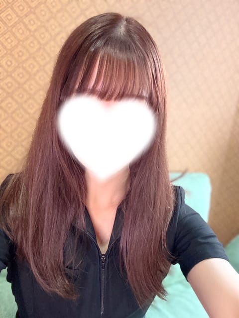 scrape_url:https://cdn.sanity.io/images/64ec3zln/production/30fa15d9ce3603e00ee006f008b0b4bcc341e9c5-1109x1477.jpg