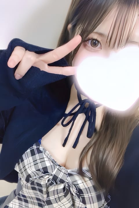 scrape_url:https://esthe-dulcis.com/images_staff/232/121713290940.jpeg