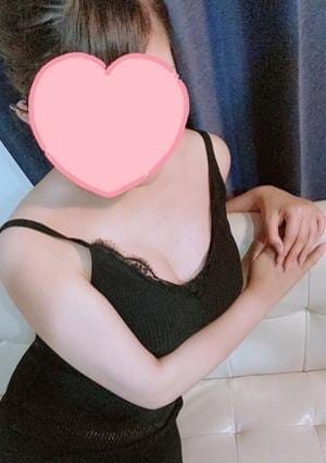 fees des fleurages（フェデフルラージュ） セラピスト 宮瀬莉乃