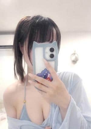 白石ゆあ