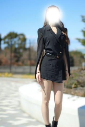 scrape_url:https://grandaromatokyo.com/images_staff/719/071112583294.jpg
