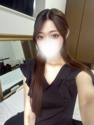 scrape_url:https://esthe-platinum.tokyo/images_staff/587/070617195248.jpeg