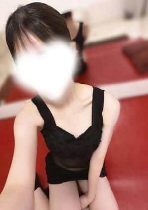 宮乃ゆあ