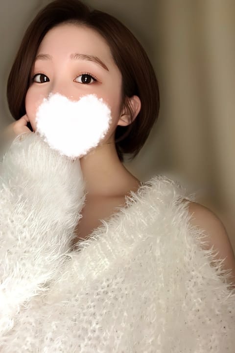 scrape_url:https://esthe-dulcis.com/images_staff/203/022018583814.jpg