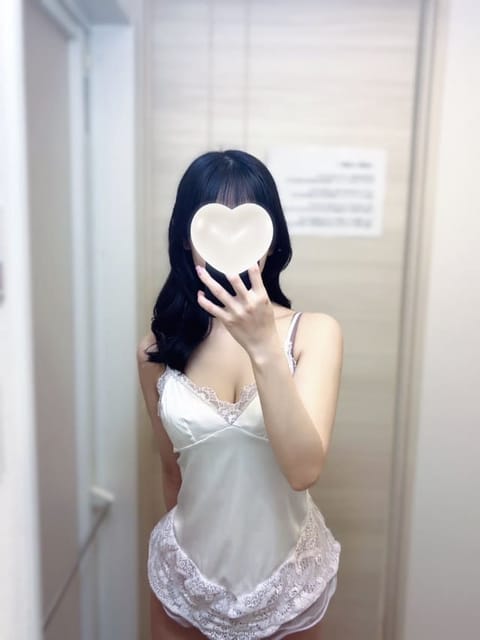 scrape_url:https://esthe-alice.net/images_staff/352/070418334771_6.jpeg