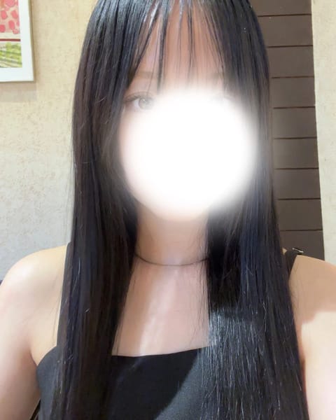 scrape_url:https://esthe-alice.net/images_staff/352/07041833474_3.jpg