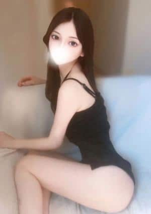 明日花かれん