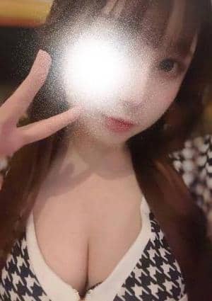 White（ホワイト）スパ セラピスト ちな