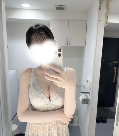 scrape_url:https://esthe-alice.net/images_staff/521/070818340971.jpg
