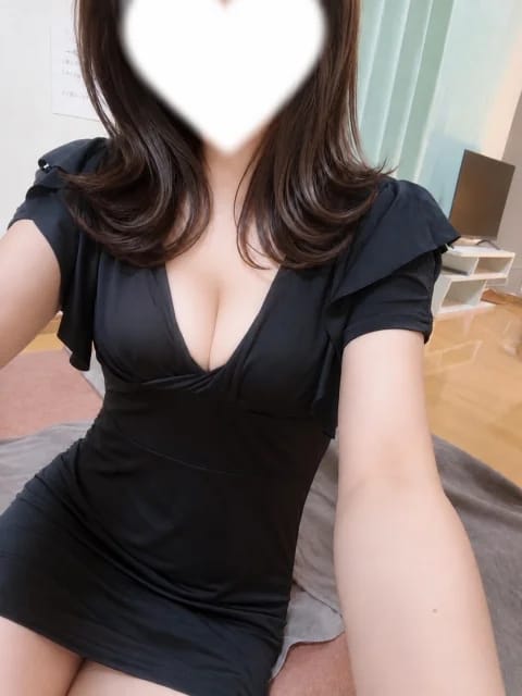 オリーブ セラピスト 谷川　ゆり 28歳