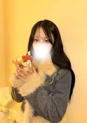 スタッフ　あいな