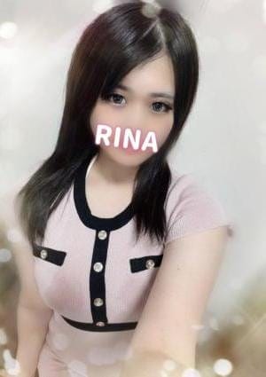 新人りな