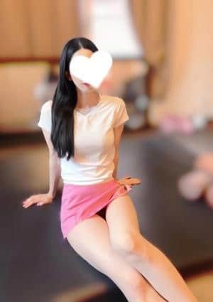 牧原れいな