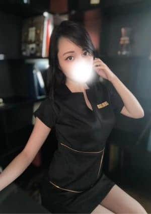夏目　まゆ
