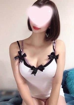 桜　ななみ