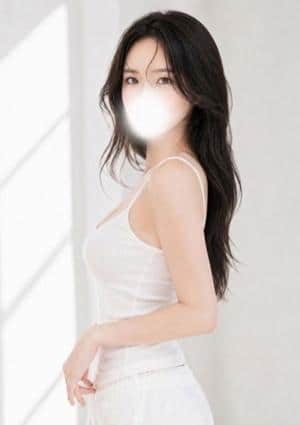 THREE（スリー）太田川ルーム セラピスト もも