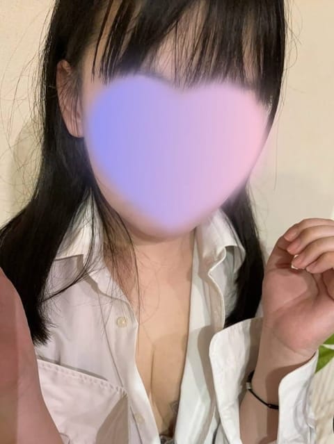 PILLOW TALK セラピスト みい 28歳
