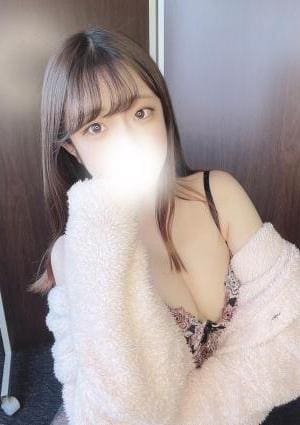 桃色　はるな