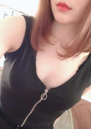 白石リサ