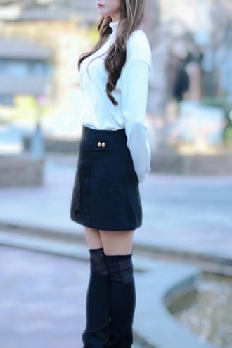scrape_url:https://grandaromatokyo.com/images_staff/77/020123155522.jpg
