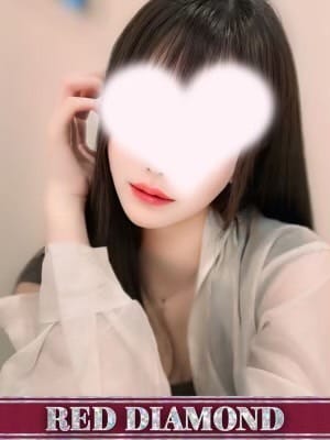 恵比寿 Carinna（カリナ） セラピスト 水瀬 かれん 24歳