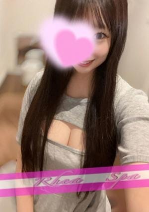 白華ひとみ