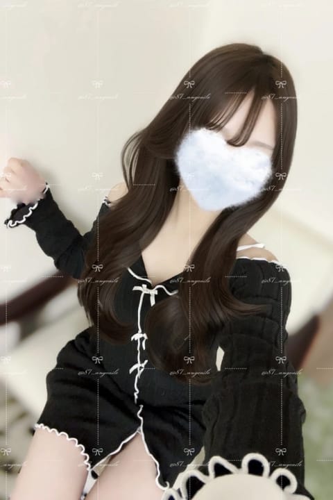 scrape_url:https://esthe-angeaile.com/images_staff/130/042118585311.jpeg