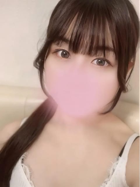 scrape_url:https://cat-spa.com/data/staff/135/stf_6a8a17dbc040d.webp