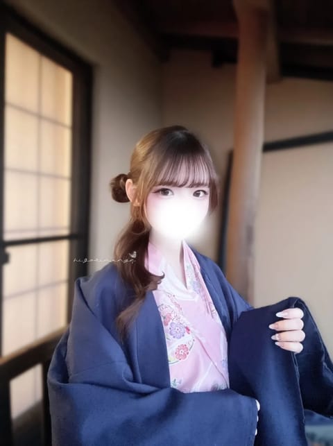 scrape_url:https://esthe-angeaile.com/images_staff/237/040617593942_3.jpeg