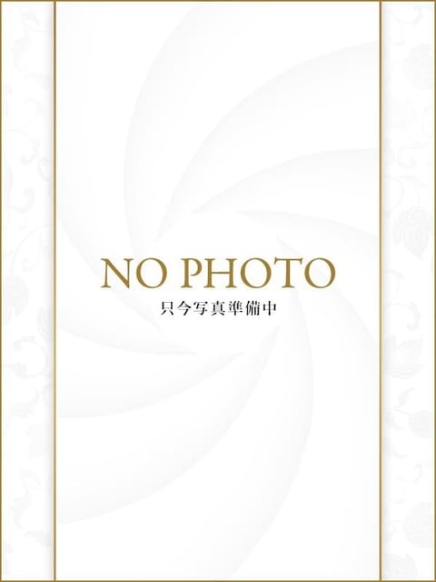 scrape_url:https://mimispa-ginza.com/photos/226/gal4_226.jpg