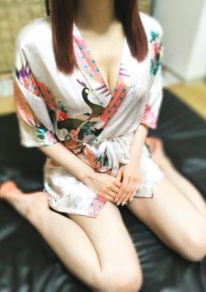和み屋敷 秋葉原 セラピスト 菊田　ひなみ