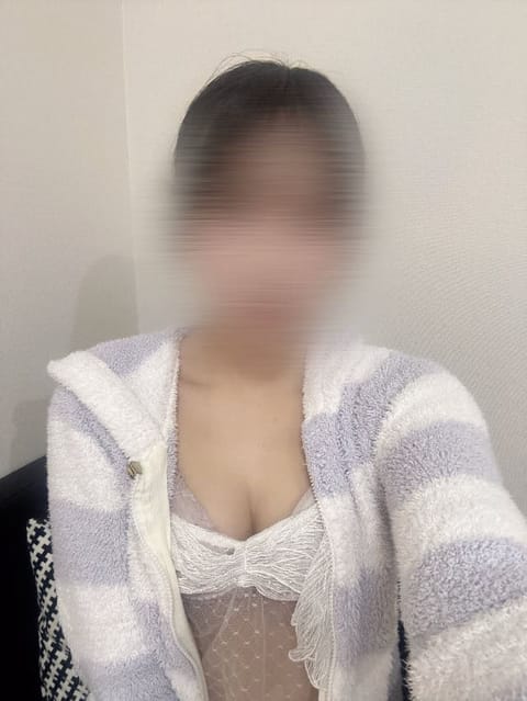 scrape_url:https://esthe-alice.net/images_staff/424/070415443978_3.jpeg