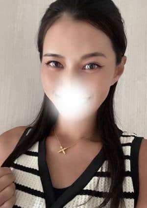 これが沖縄式の人妻エステ セラピスト 南国美人まりん