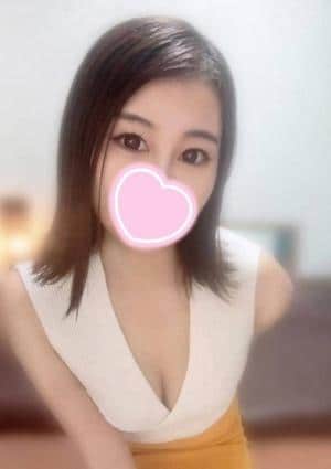 エステティシャンの彼女 セラピスト リリカ