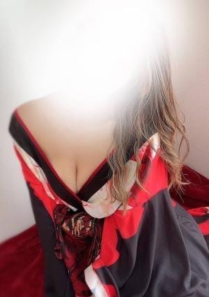鼠径部琳派専門店 豪華絢爛 セラピスト 山田華子