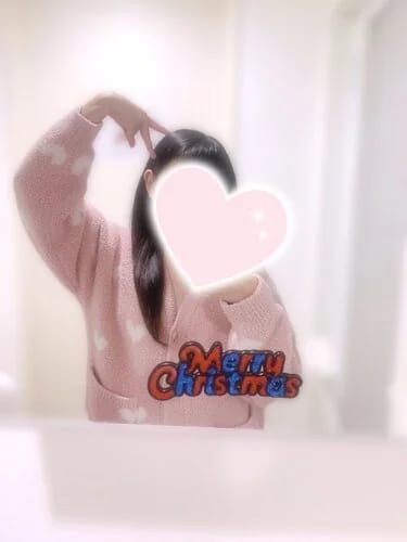 scrape_url:https://esthe-angeaile.com/images_staff/220/112813501477.jpeg