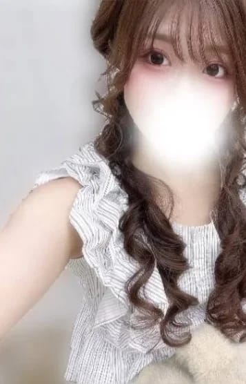 scrape_url:https://img.estama.jp/shop_data/00000040892/cast/sub/357x556/img_yv8fr_20251024115822.jpg?f=webp