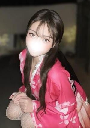 如月モモ