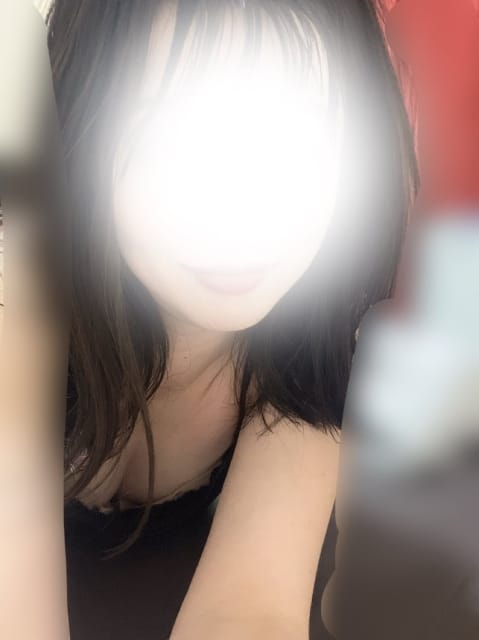scrape_url:https://pinkpanther-esthe.com/upload/cast/9_17641458242.jpg