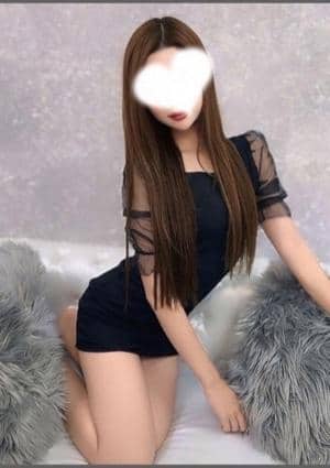黒川レナ