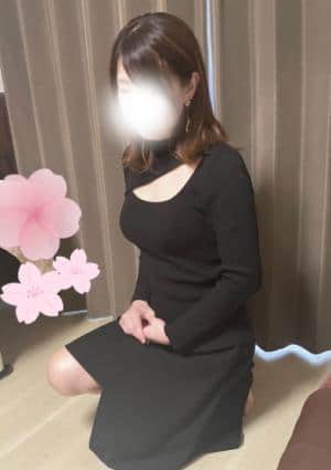 MADAM名古屋 セラピスト 望月