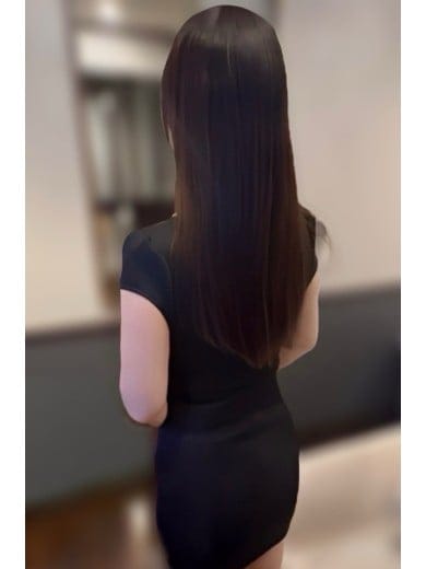 scrape_url:https://www.grandmrs.com/prof/33/02.jpg?t=1779932126