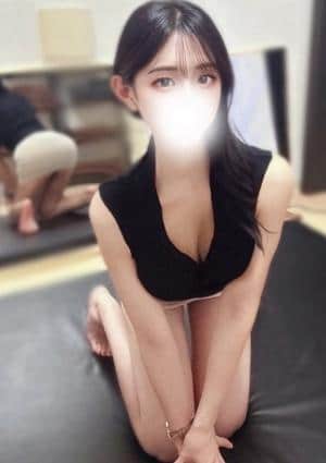 愛沢ゆな
