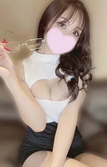 scrape_url:https://img.estama.jp/shop_data/00000031936/cast/sub/357x556/a7yxr_20260712154827.jpg?f=webp