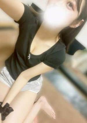 深田しほり
